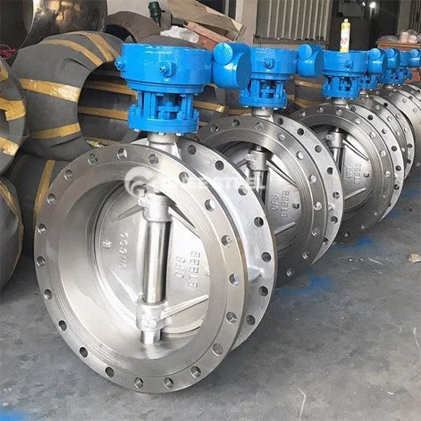 Falfiau glöyn byw gwrthbwyso triphlyg flanged